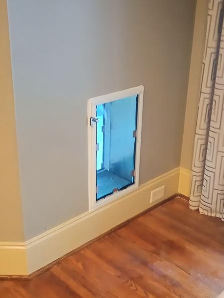 Wall installation Hale interior