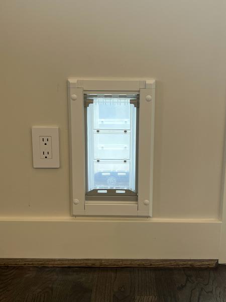 Wall installation Endura Flap — interior