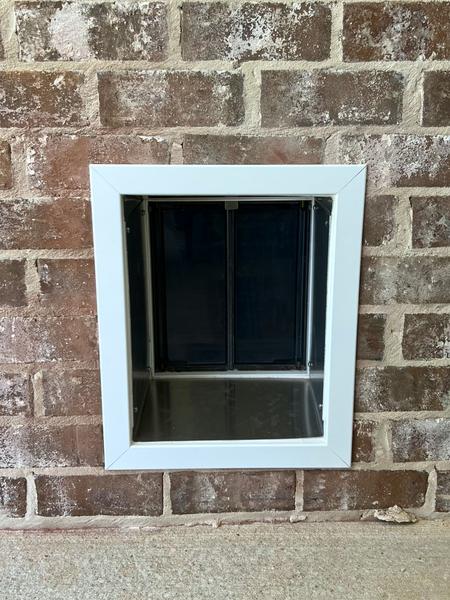 Wall installation PlexiDor brick — exterior